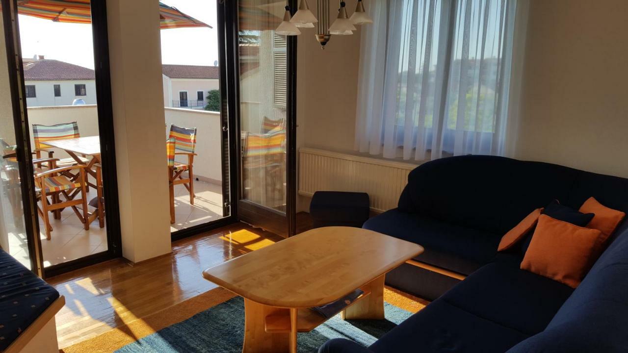 Apartment Valentina Poreč Exterior foto